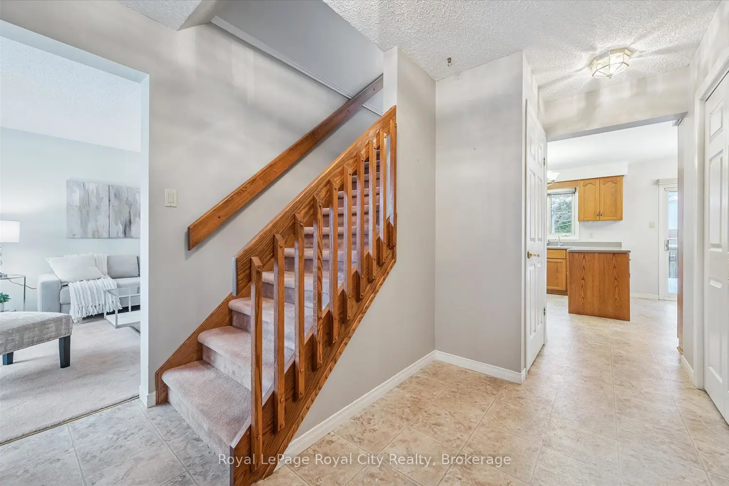 43 Brady Lane photo 2