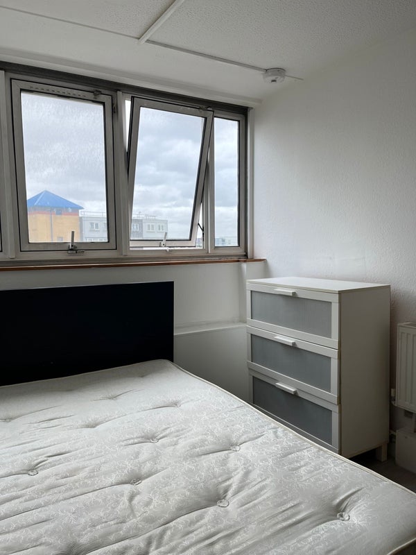 Additional image 3 of Room in a Shared Flat, Battersea Park Road, SW11, N1 7GU