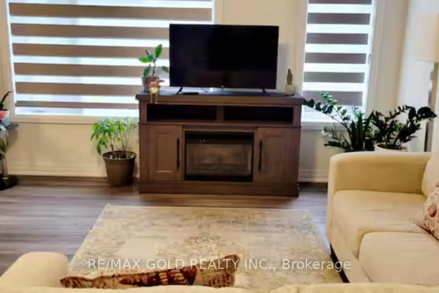 Additional image 4 of 35 Fieldridge Crescent 36