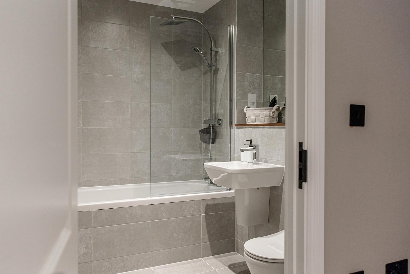 Additional image 26 of 2 Bed Flat, Springwell Gardens, LS12, N1 7GU