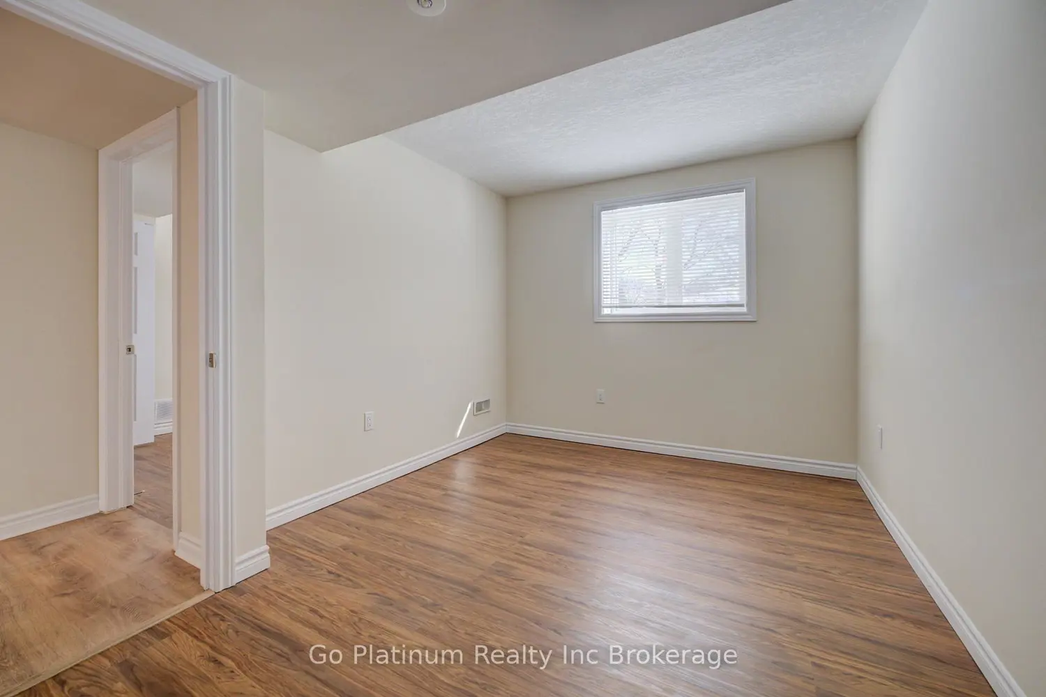 Additional image 13 of 49 Dennis Drive