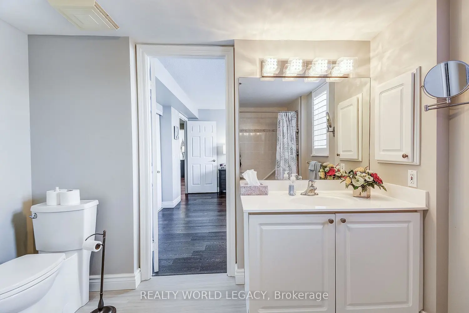 Additional image 9 of 100 Burloak Drive 1301