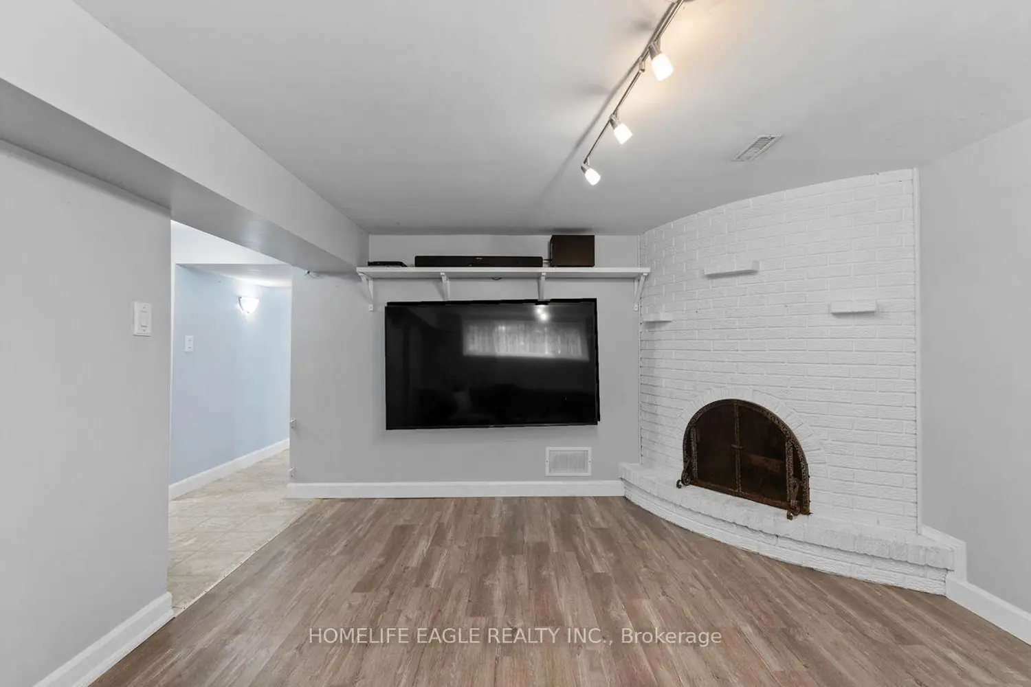 Additional image 17 of 14 Lee Avenue