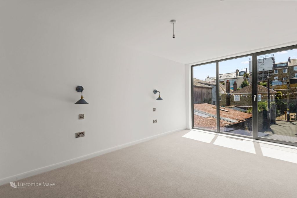 Additional image 17 of 3 bed flat for saleIsland Street, Salcombe TQ8