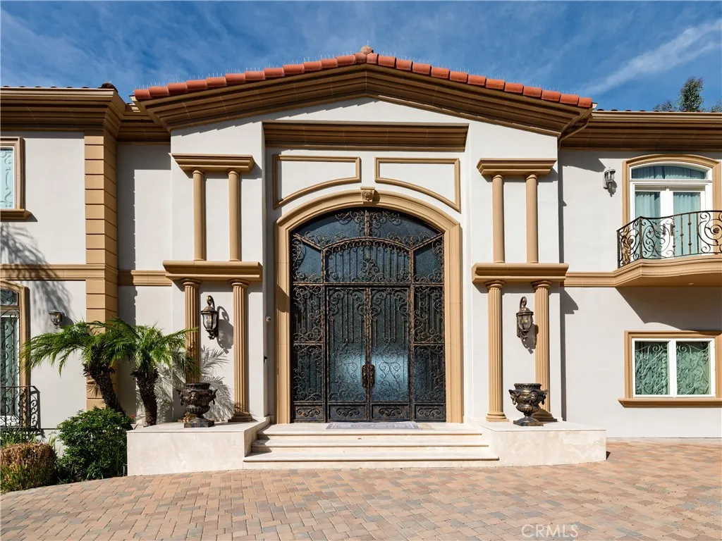 Additional image 3 of 18047 Karen Drive, Encino, CA 91316