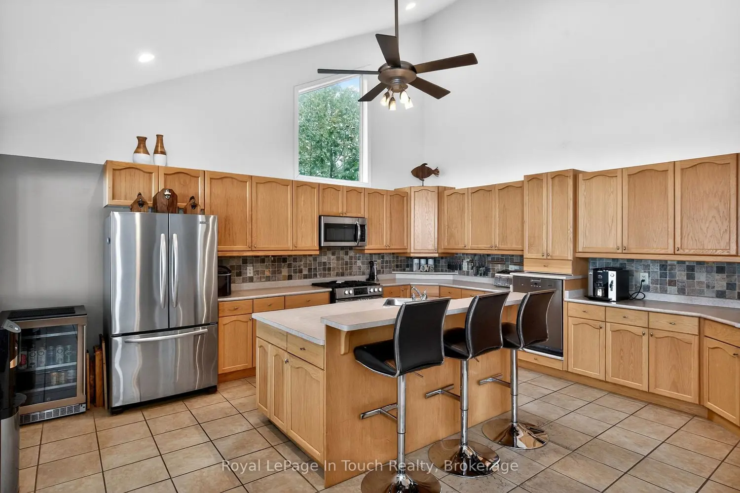 Additional image 7 of 201 Sawlog Point Road