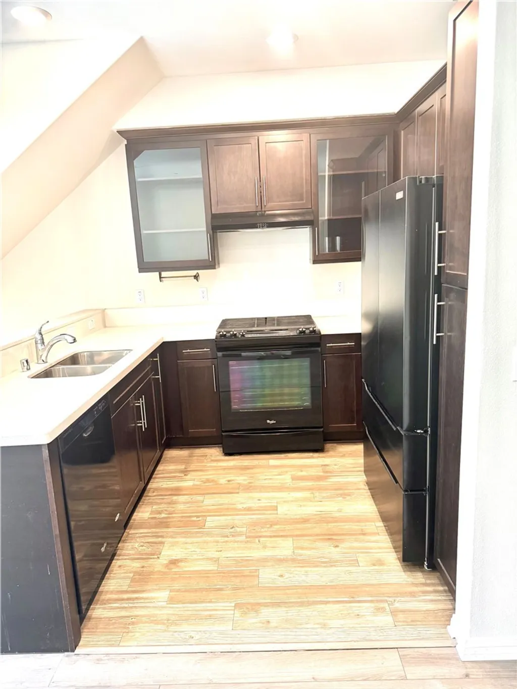 Additional image 11 of 14121 W Oak Lane, Van Nuys, CA 91405