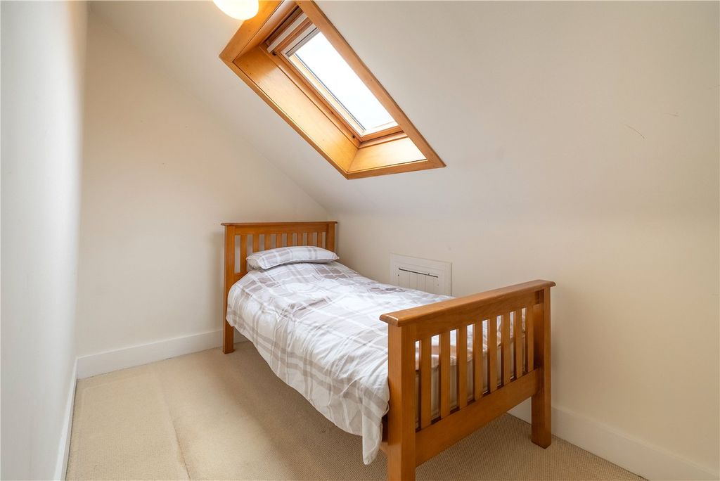 Additional image 22 of 4 bed flat for sale17 Hammersmith Road, Aberdeen AB10