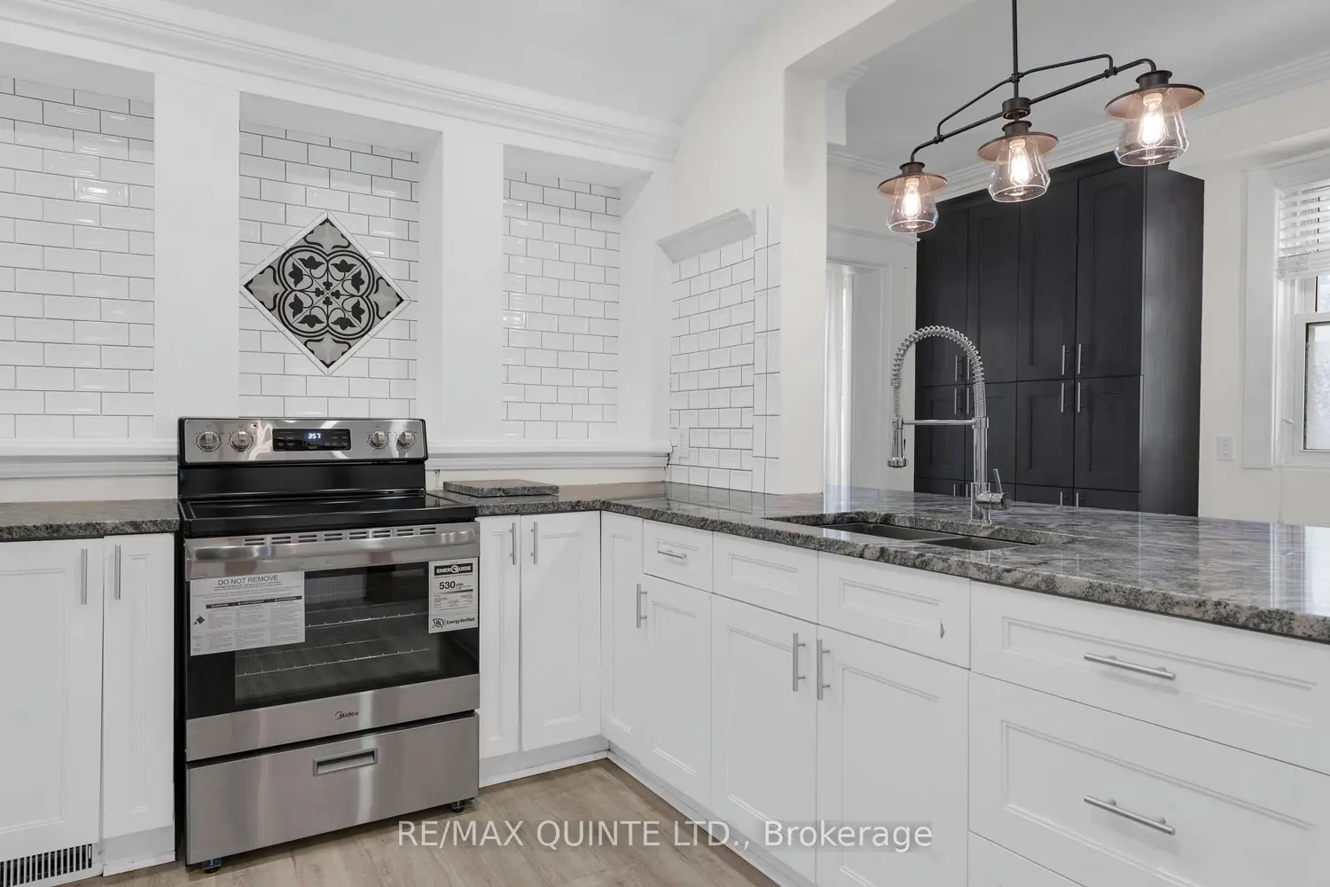 Additional image 10 of 185 Foster Avenue