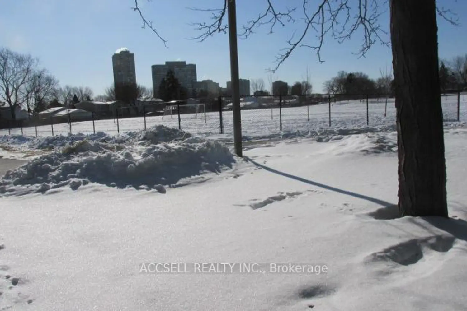 Additional image 11 of 35 Via Rosedale 304