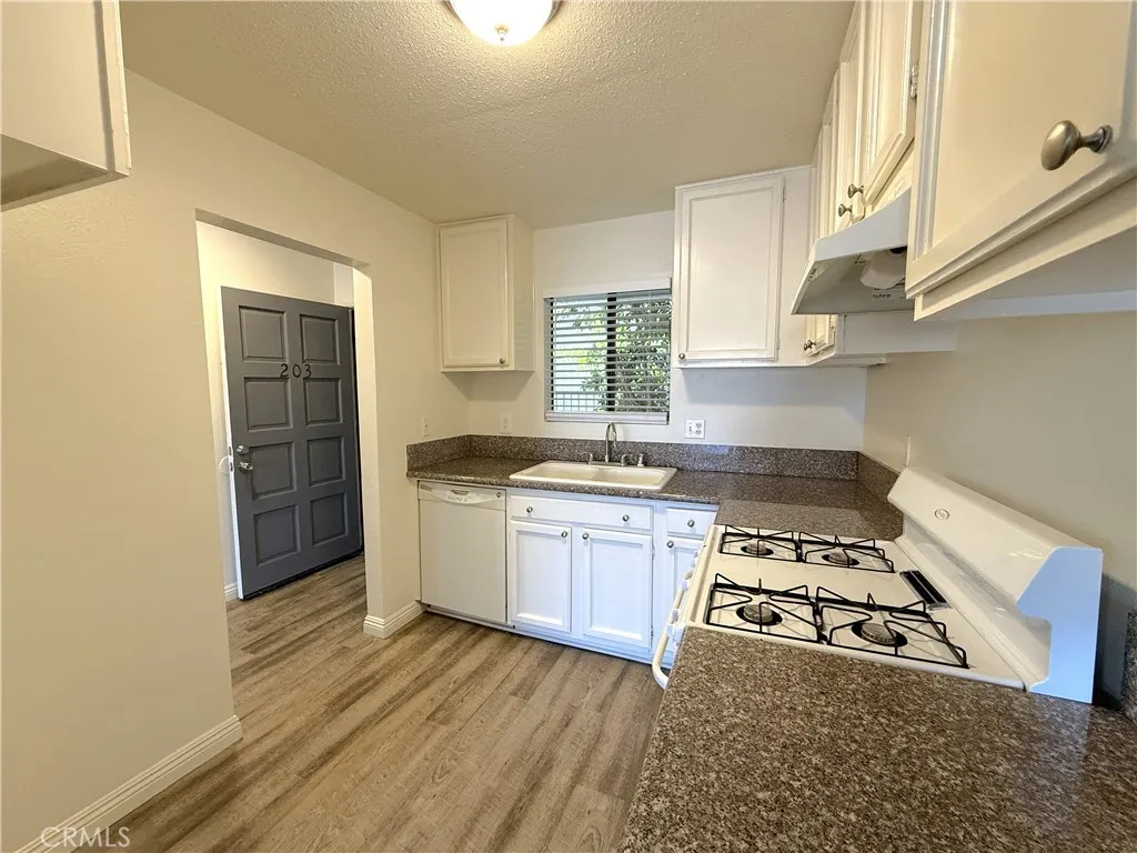 Additional image 8 of 1212 Gladys Avenue Unit 302, Long Beach, CA 90804