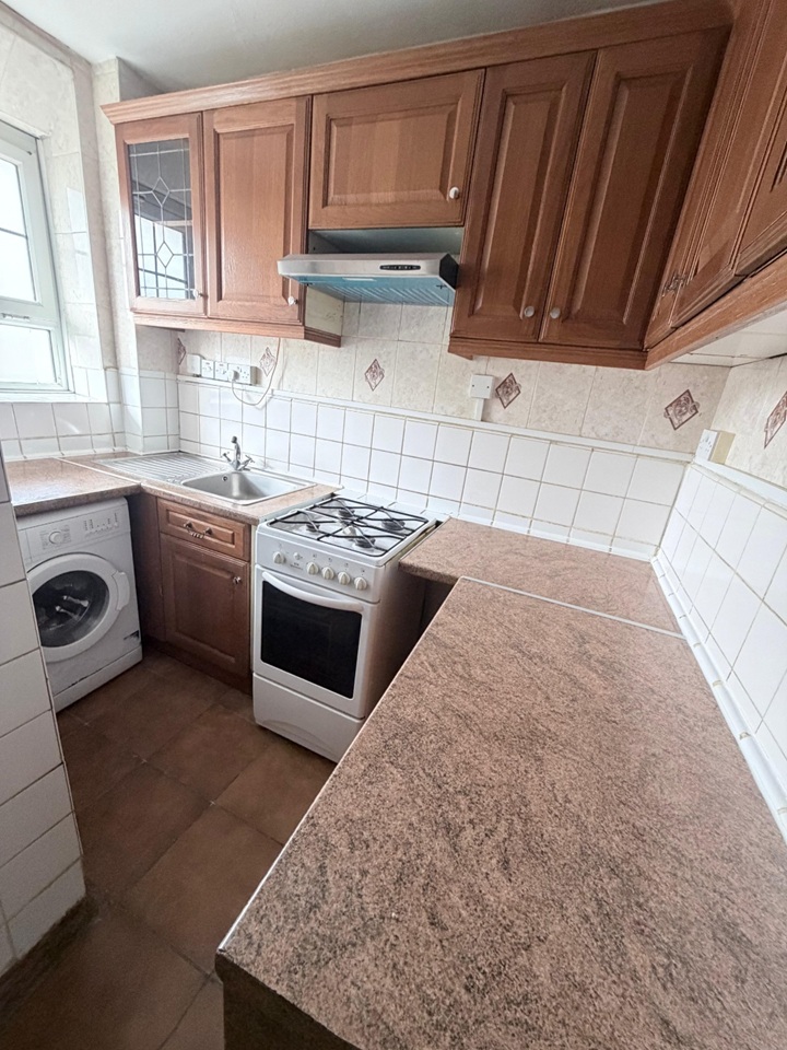 Additional image 12 of 2 Bed Flat, Reardon House, E1W, N1 7GU