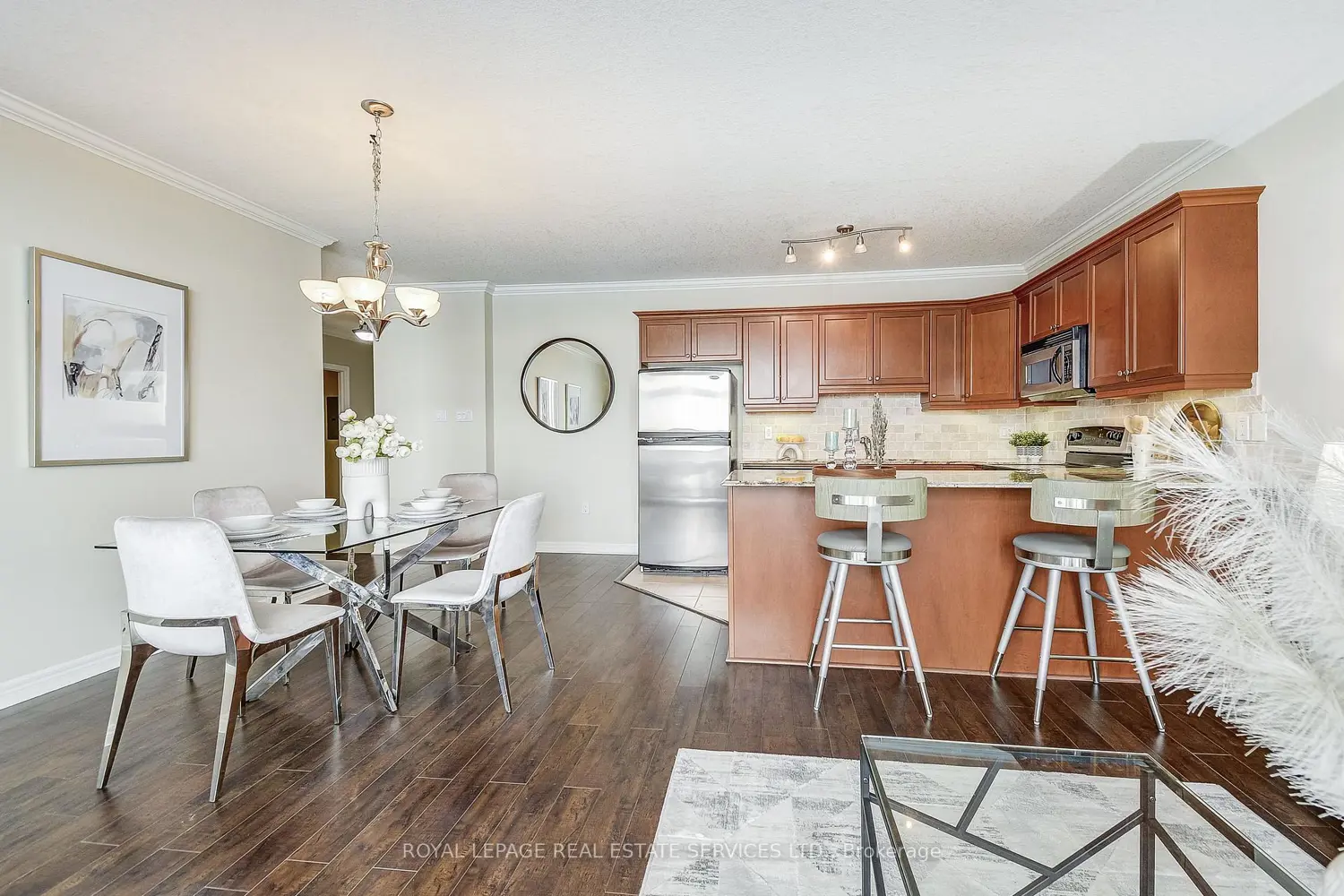 Additional image 8 of 1998 Ironstone Drive 713