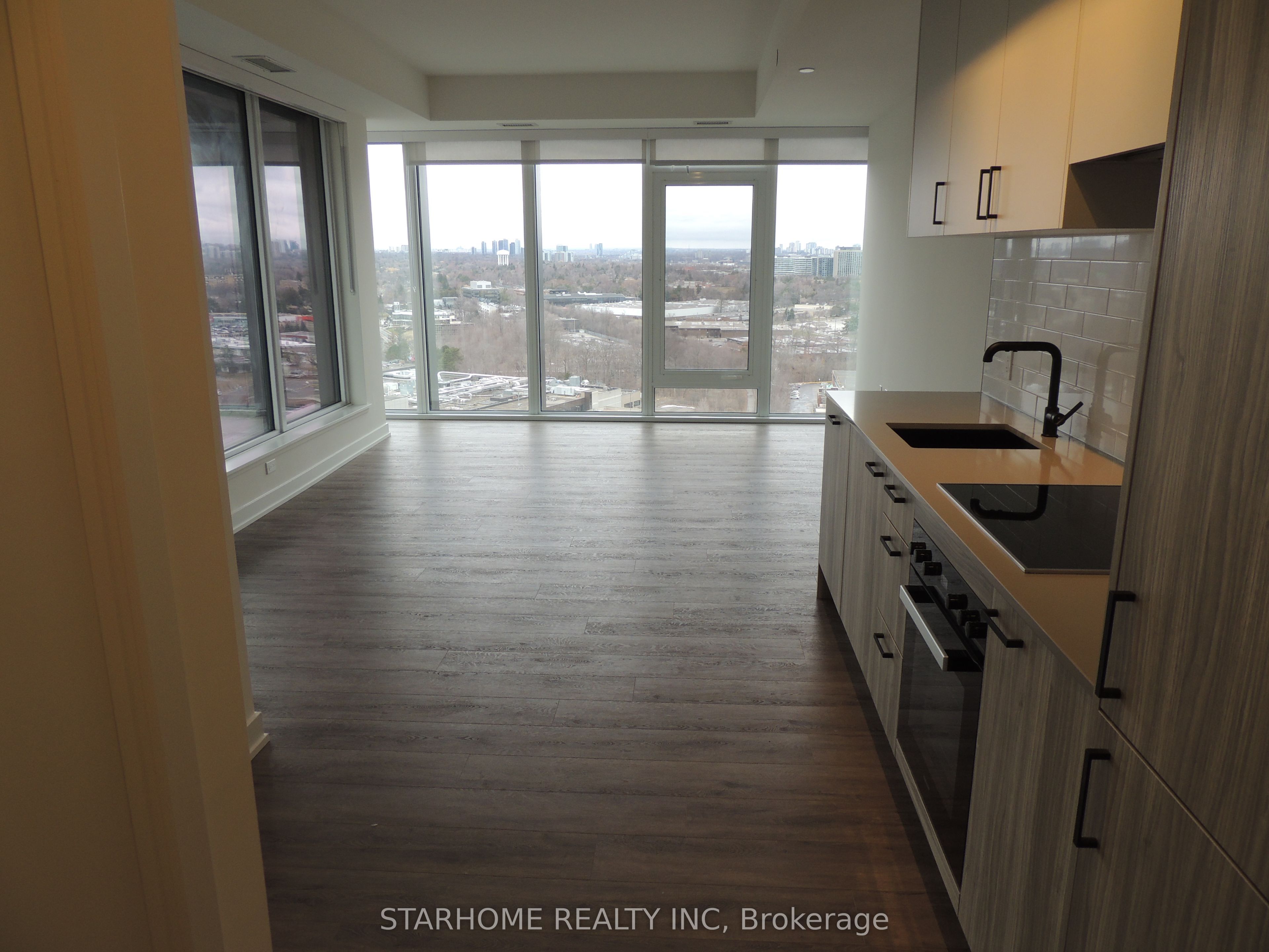 Additional image 3 of 2207-1 Quarrington Lane, Toronto, ON, M3C 0S4