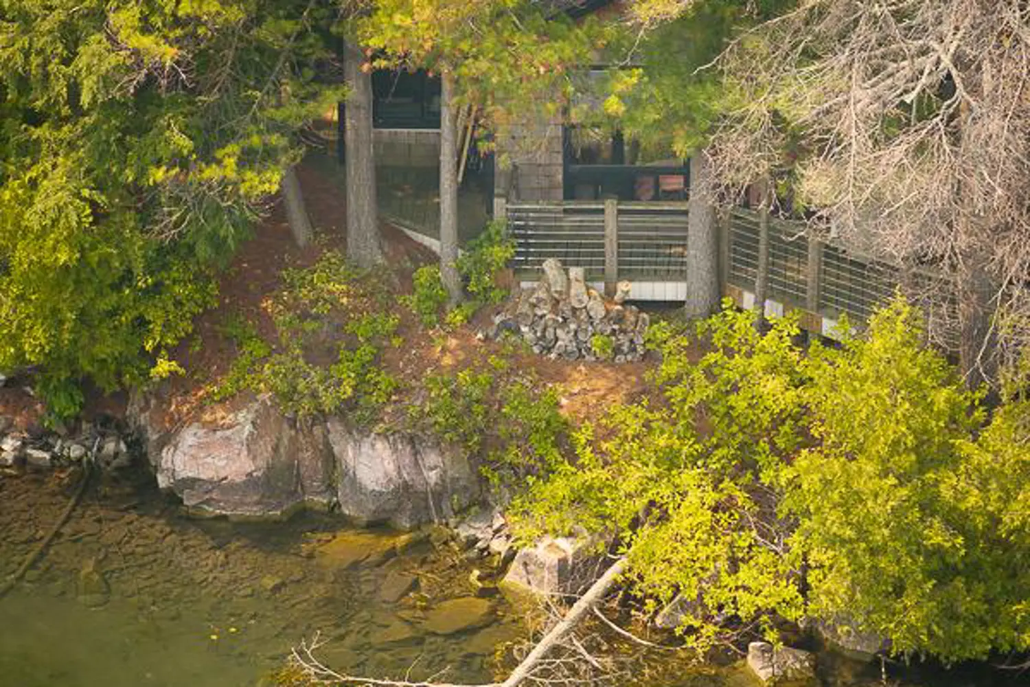 Additional image 17 of 1 Island 60