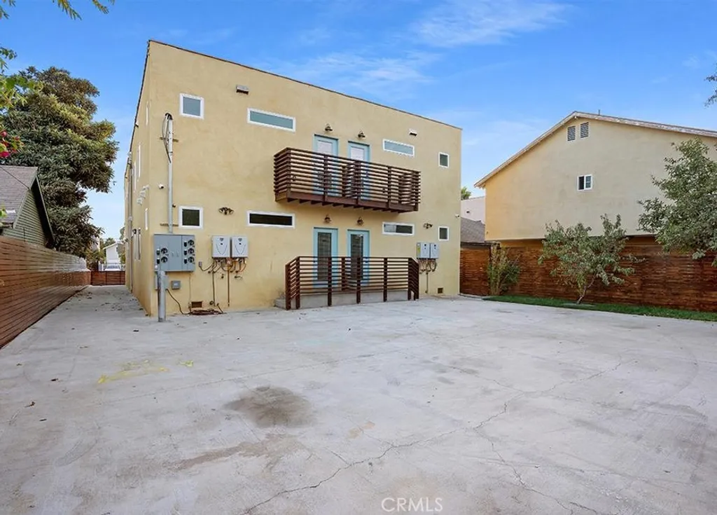 Additional image 23 of 4539 St Elmo Drive, Los Angeles, CA 90019