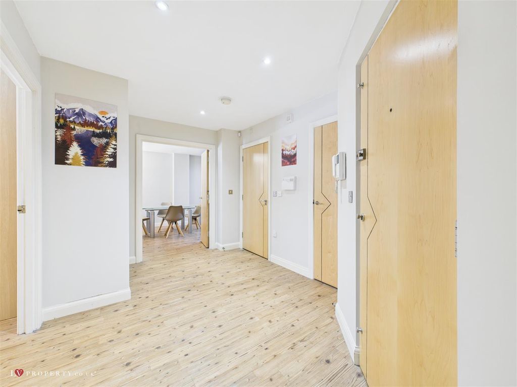 Additional image 7 of 2 bed flat for saleNewhall Hill, Birmingham, West Midlands B1