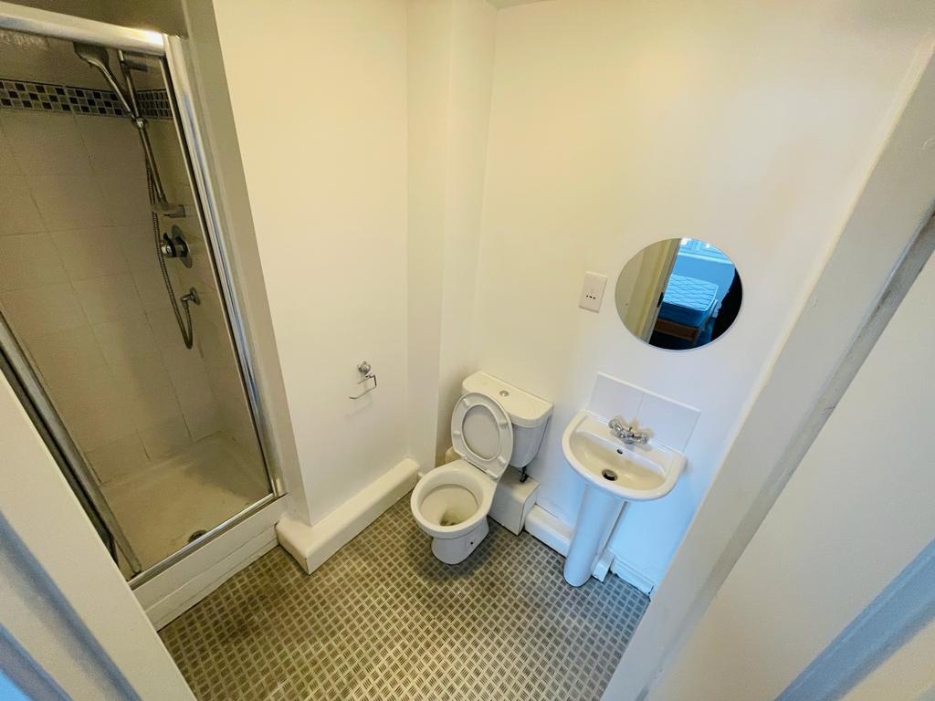 Additional image 14 of 2 Bed Flat, Gabriel Court, LS10, N1 7GU