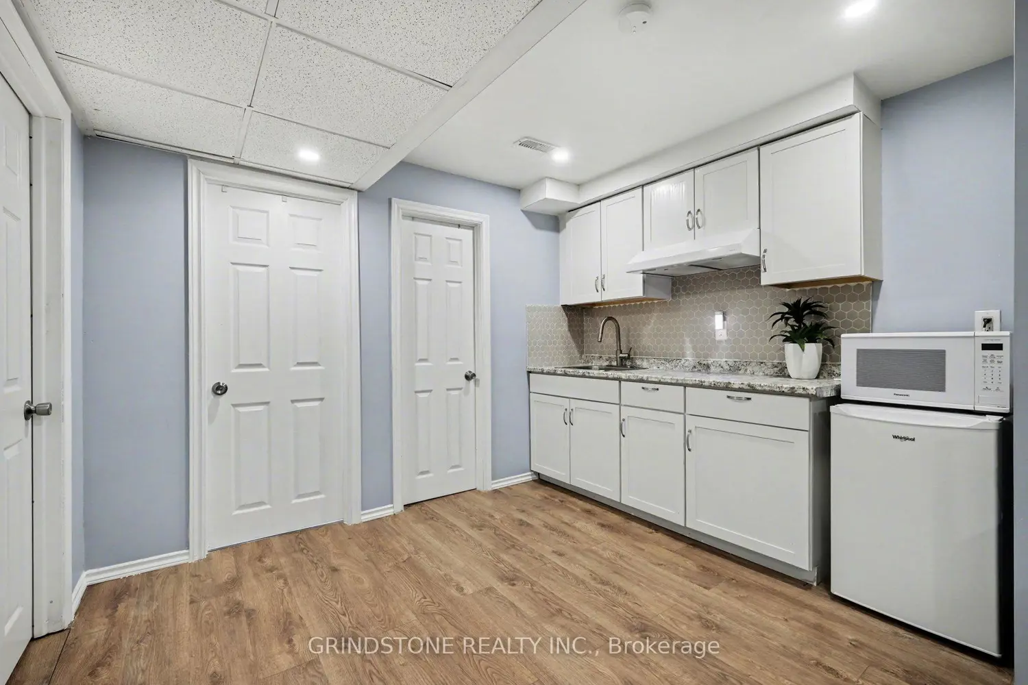 Additional image 19 of 64 Watershield Ridge