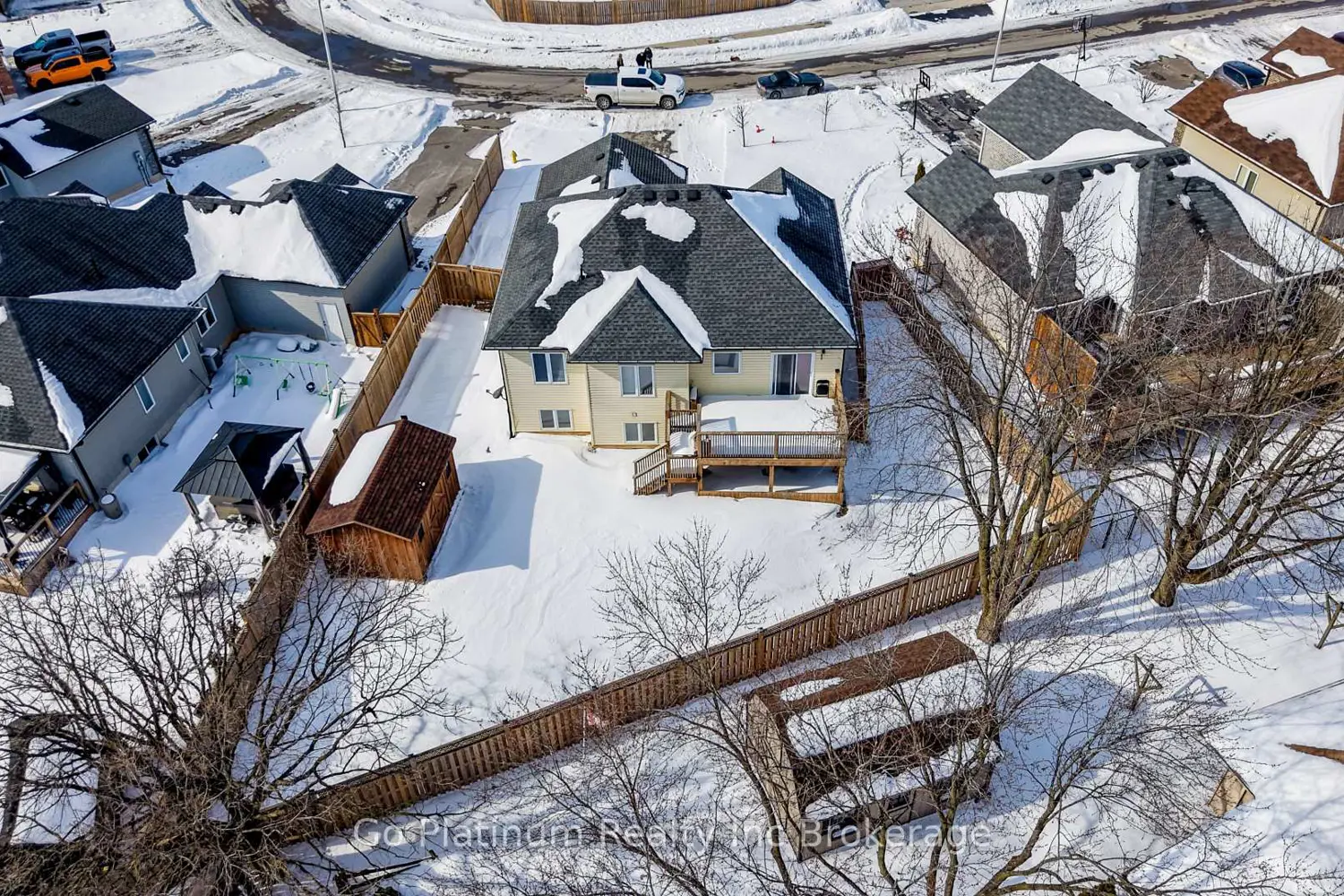 Additional image 18 of 49 Dennis Drive