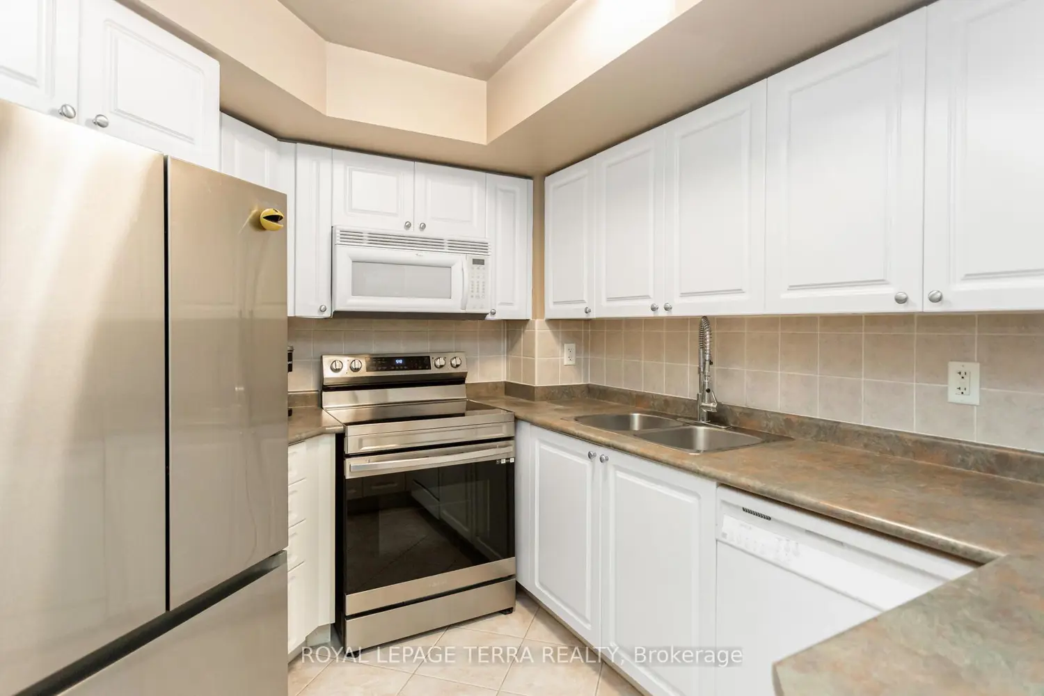 Additional image 6 of 3888 Duke Of York Boulevard 430