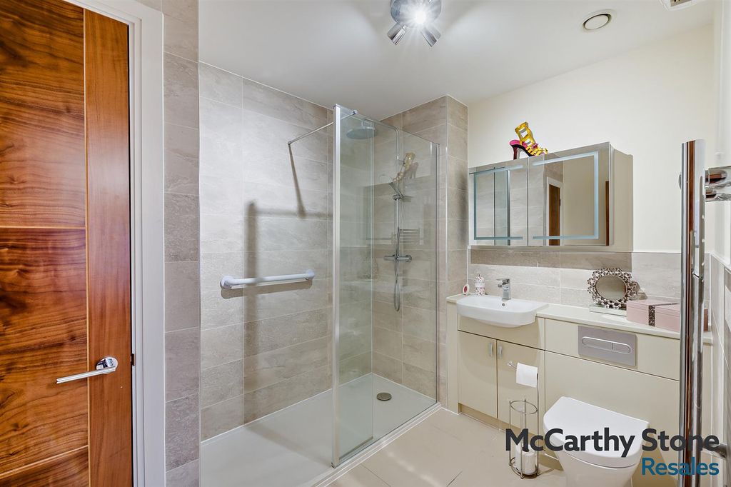 Additional image 13 of 2 bed flat for saleStapleton Court, Waller Grove, Swanland HU14