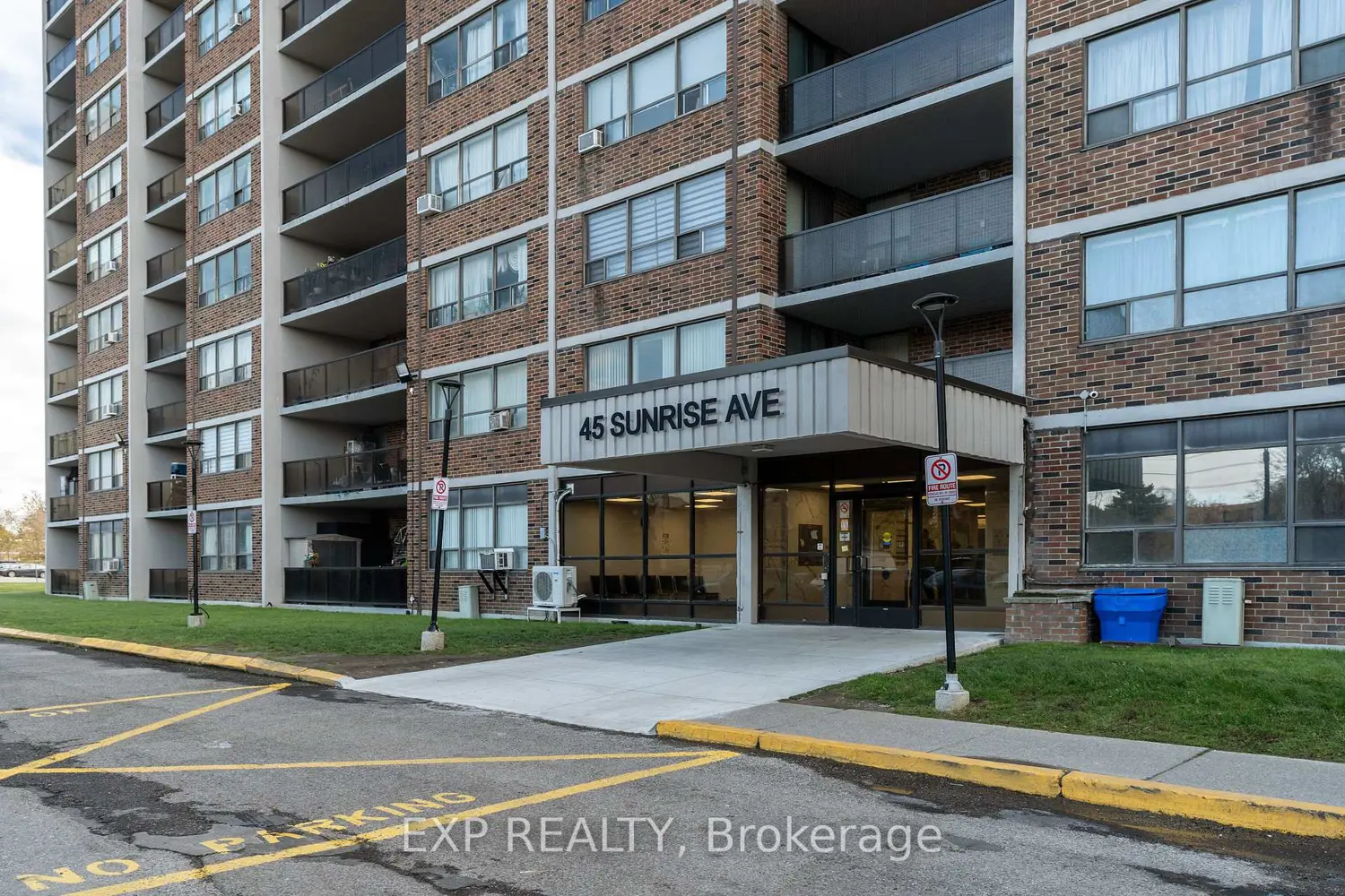 45 Sunrise Avenue 714 photo 2