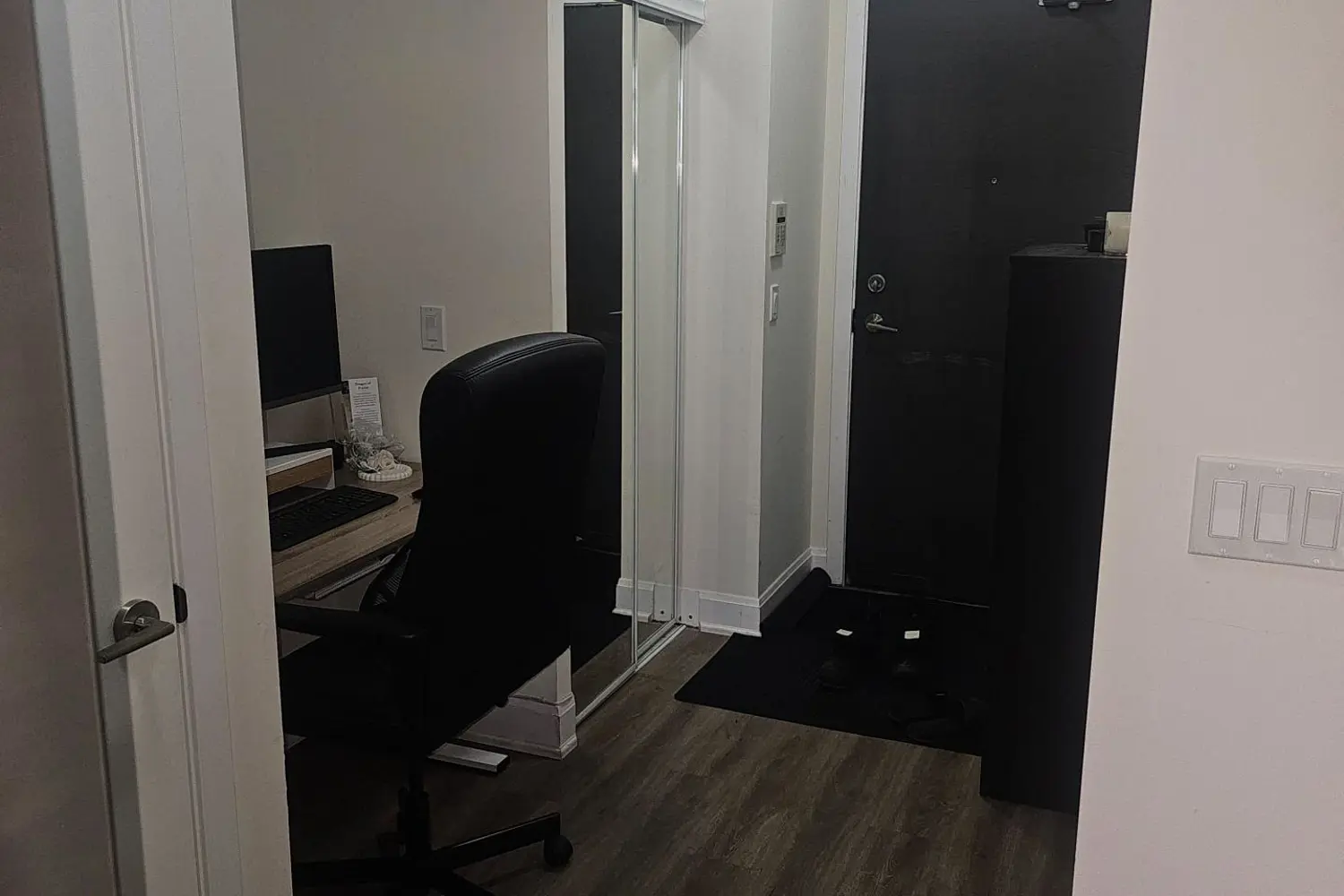 Additional image 3 of 33 Shore Breeze Drive 901