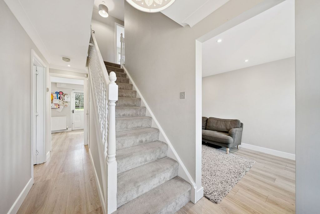 Additional image 12 of 4 bed detached house for saleRamsay Drive, Dunblane FK15