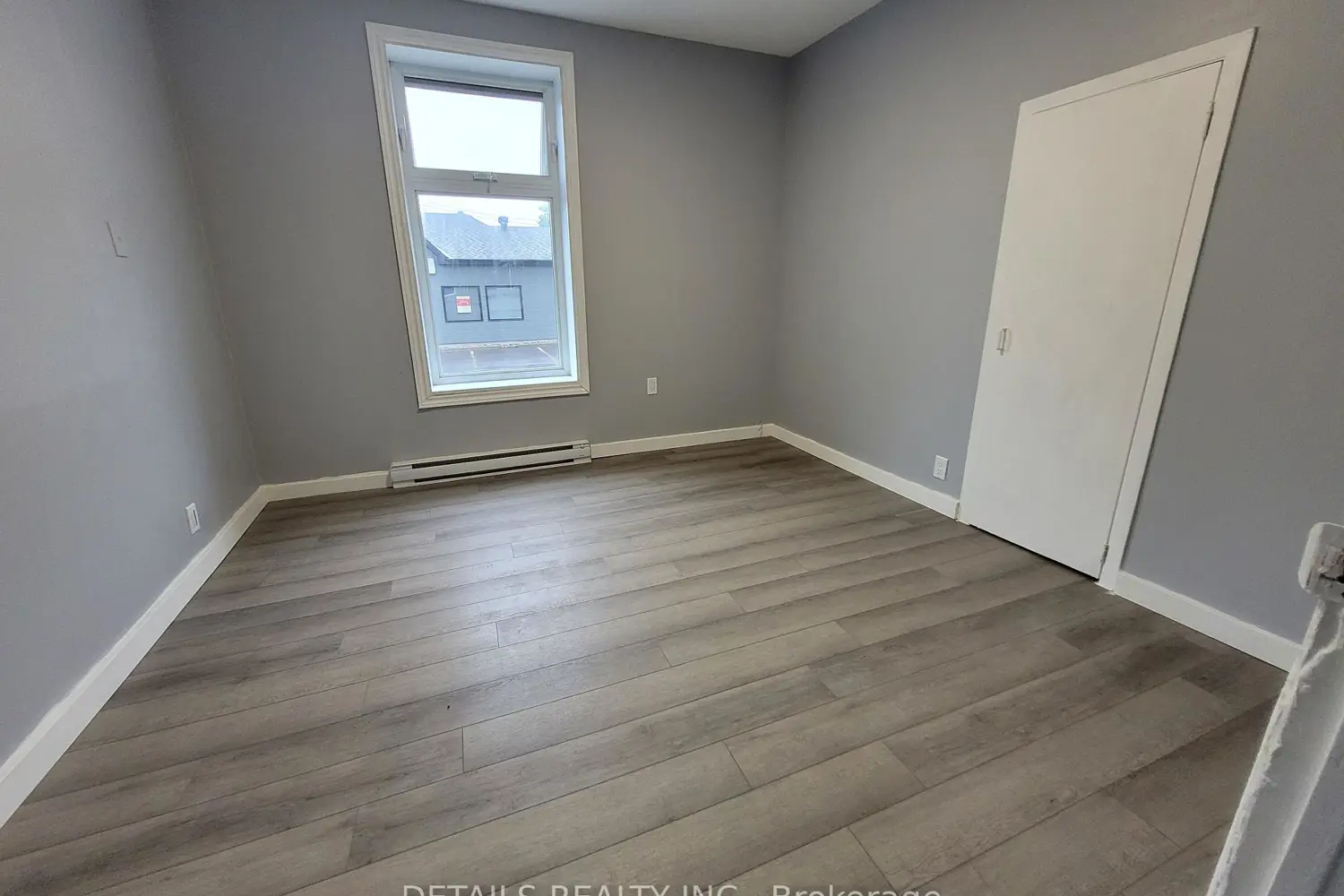 Additional image 12 of 4559 Ste Catherine Street