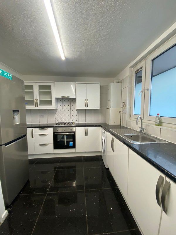 Additional image 3 of Room in a Shared Flat, Bird In Bush Road, SE15, N1 7GU