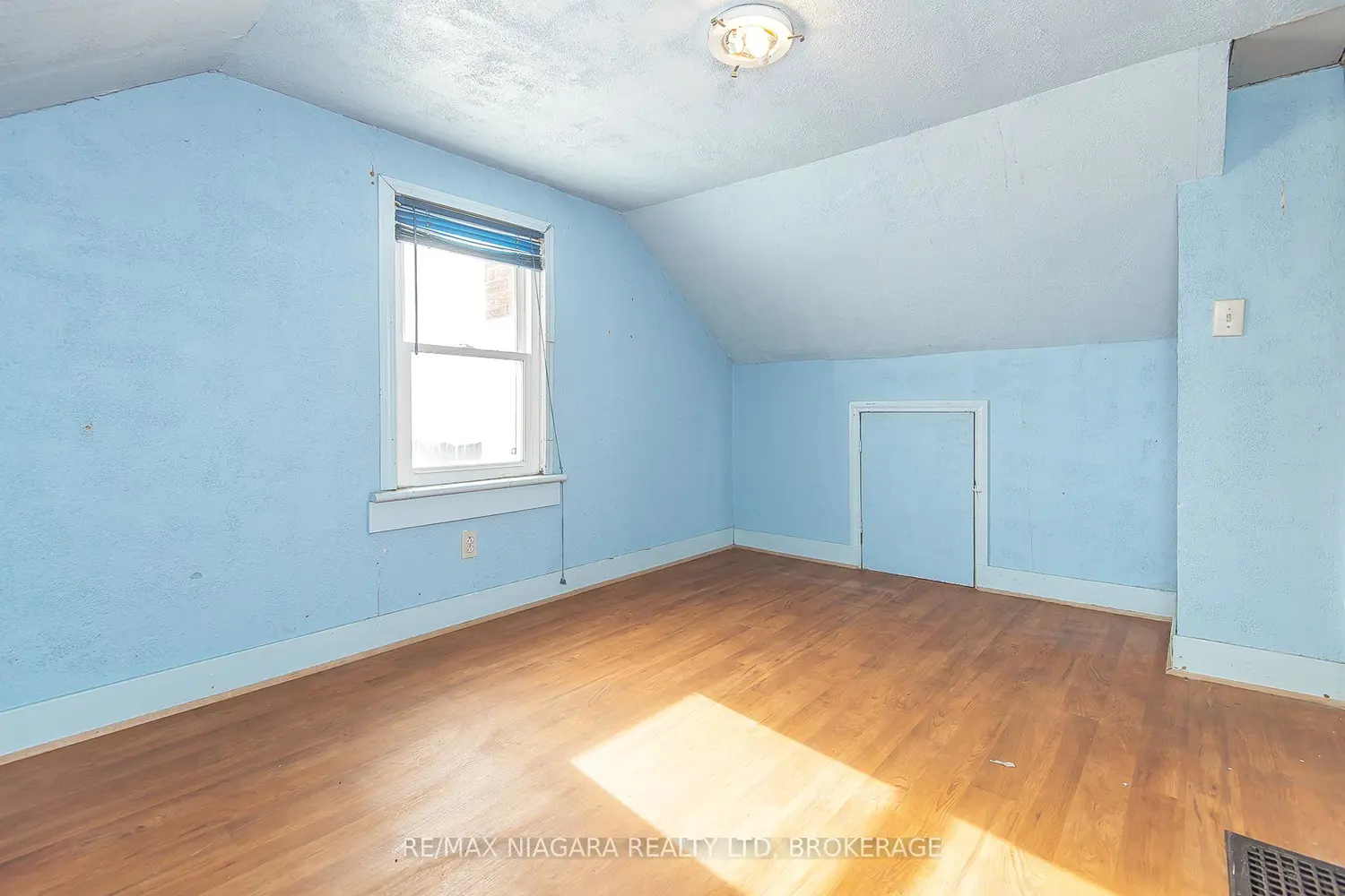 Additional image 10 of 567 Killaly Street