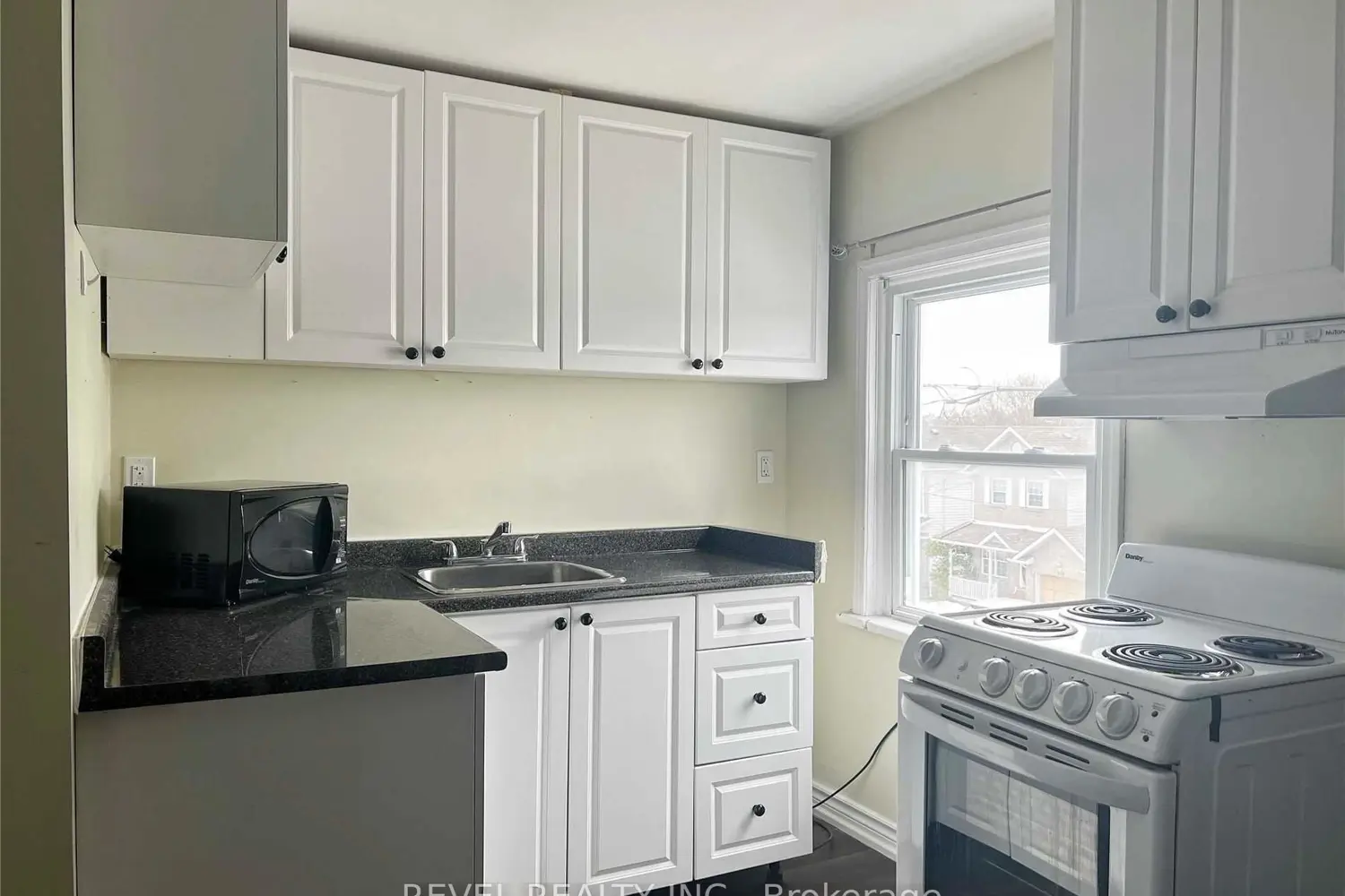 Additional image 14 of 45 Fairbanks Street