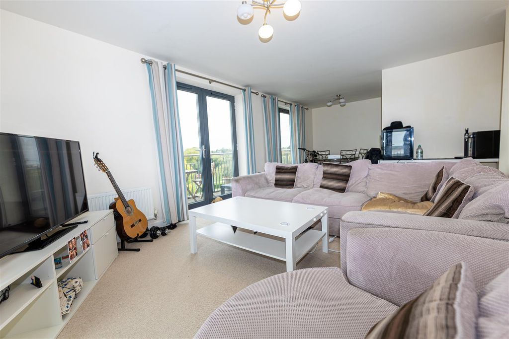 Additional image 4 of 2 bed flat for saleBasin Road, Worcester WR5