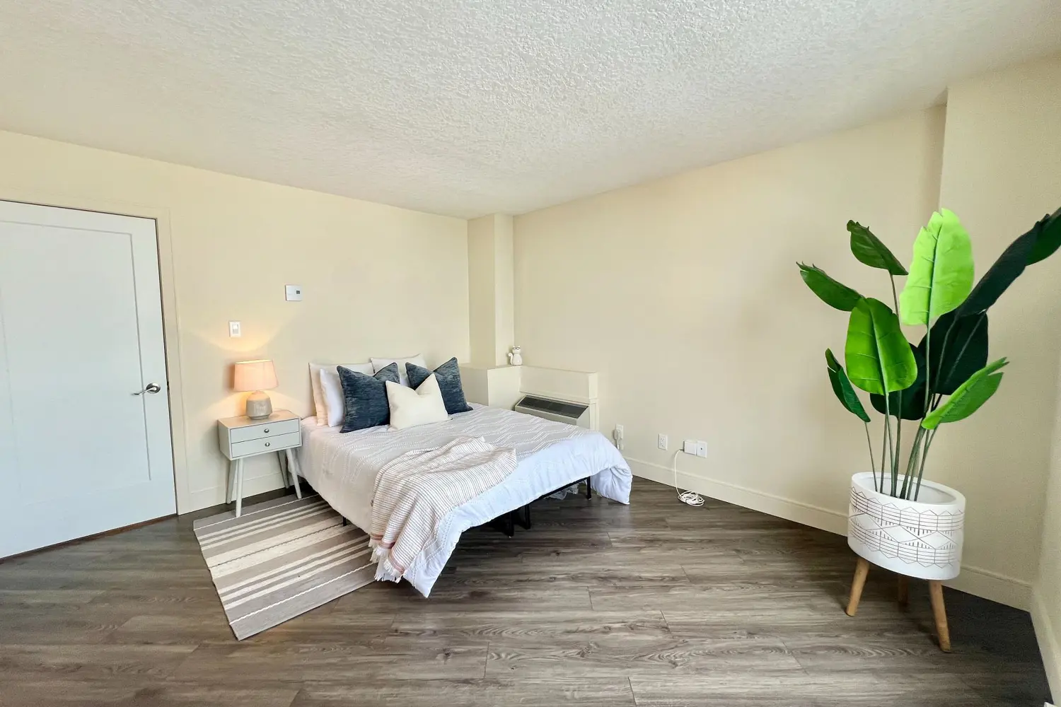 Additional image 17 of 344 Front Street 1002