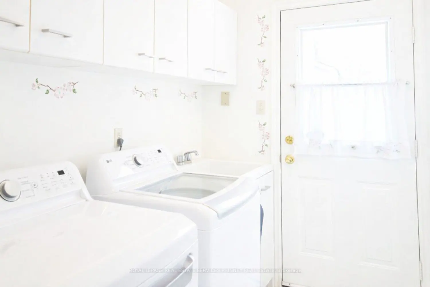 Additional image 6 of 3952 Rolling Valley Drive