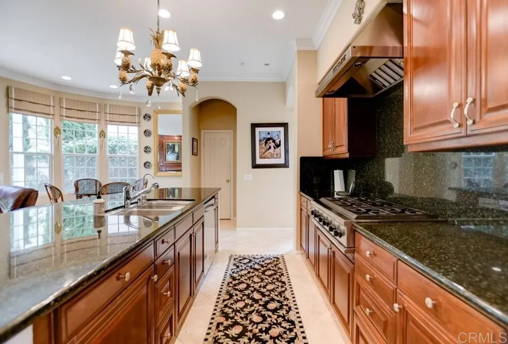 2731 Mackinnon Ranch Rd, Encinitas, CA 92007