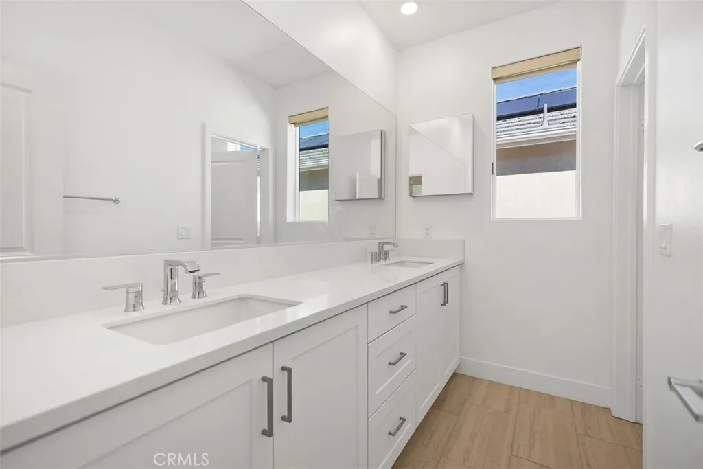 Additional image 36 of 218 Sora, Irvine, CA 92618