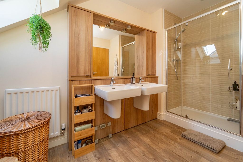 Additional image 12 of 5 bed detached house for sale26 West Cairn View, Murieston, Livingston EH54