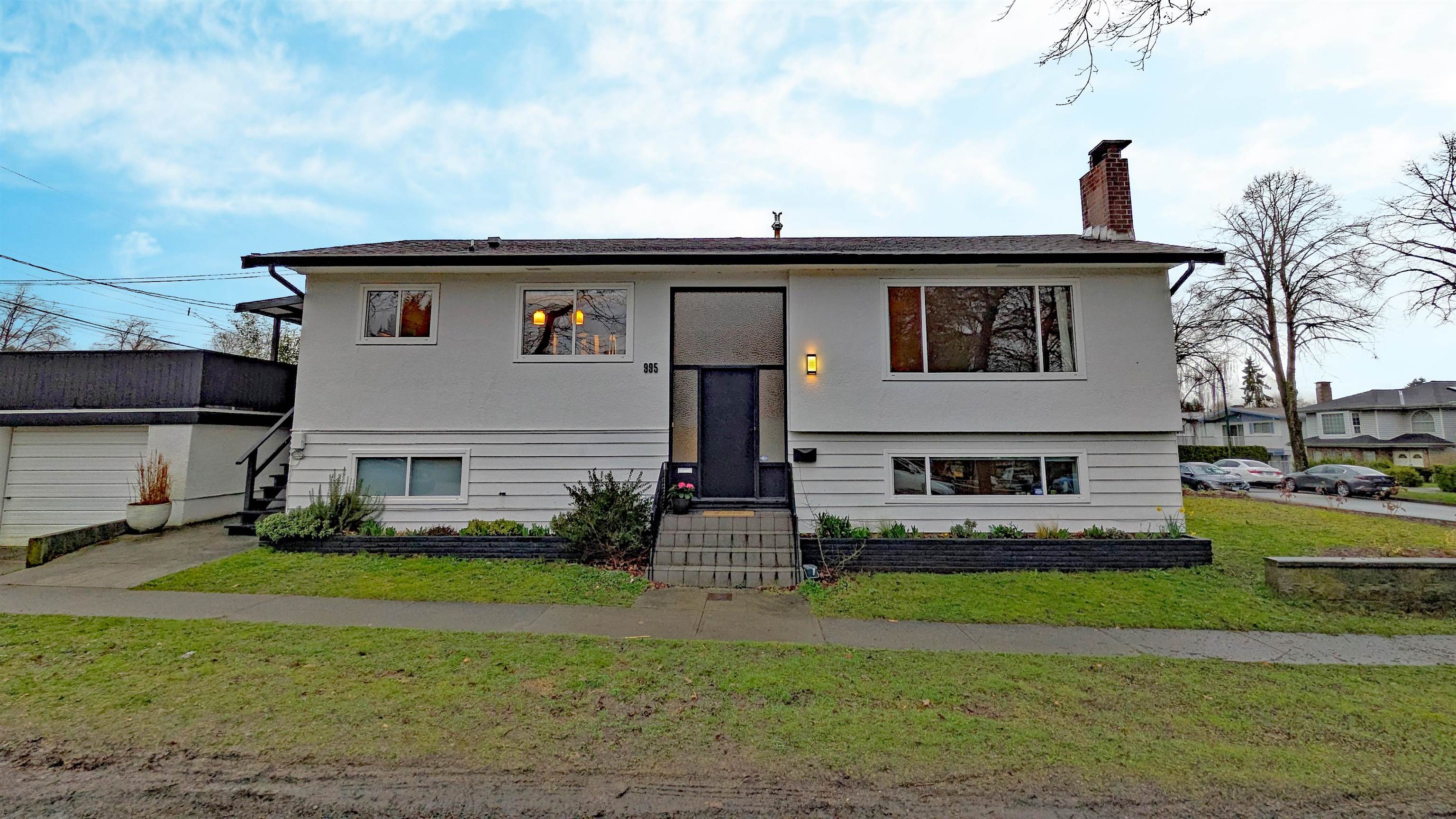 995 47th Avenue E, Vancouver, BC, V5W 2B7