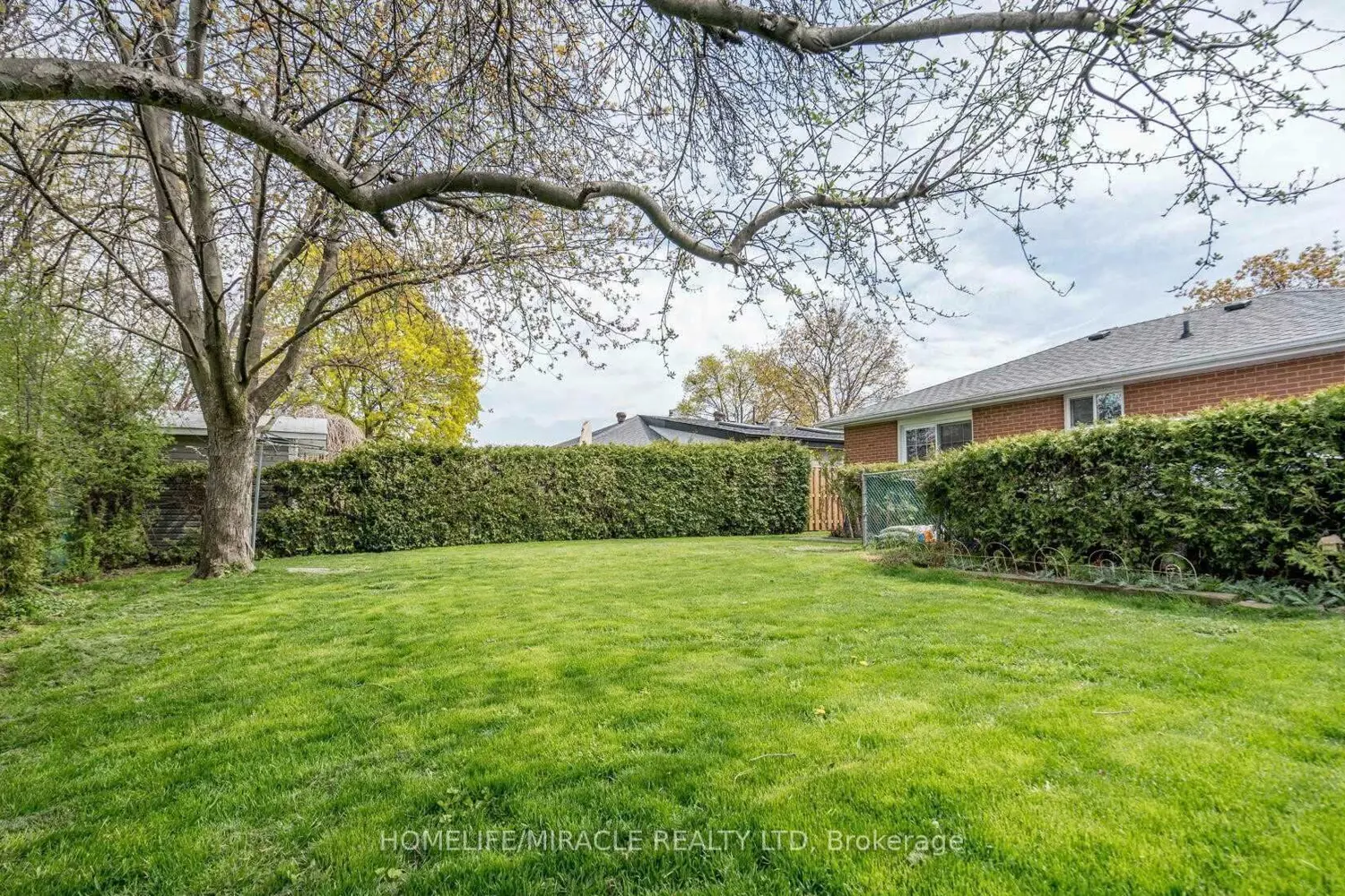 Additional image 20 of 41 Duncannon Crescent