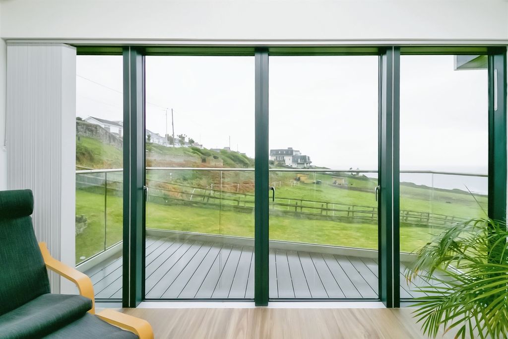Additional image 4 of 2 bed flat for saleSlon Lane, Ogmore-By-Sea, Vale Of Glamorgan CF32