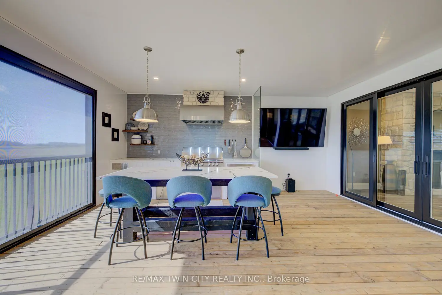 Additional image 9 of 43711 Adelaide Street