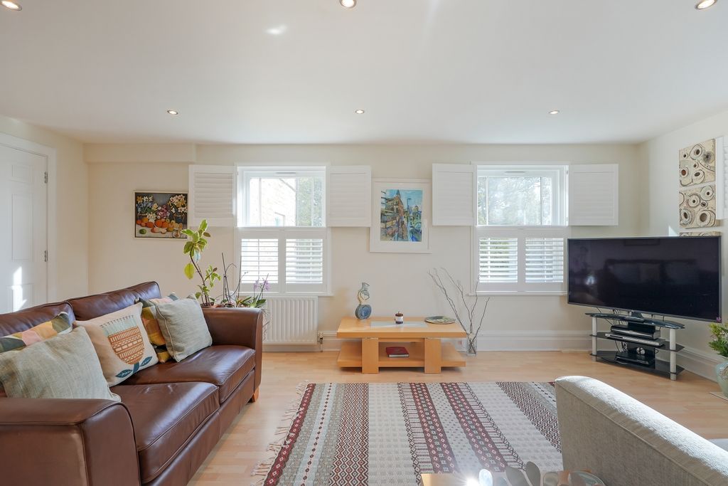 Additional image 4 of 2 bed flat for saleNewfield Place, Dore S17
