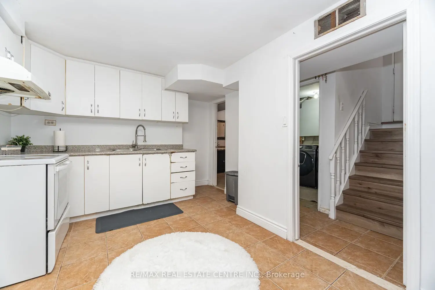 Additional image 12 of 44 Abelard Avenue