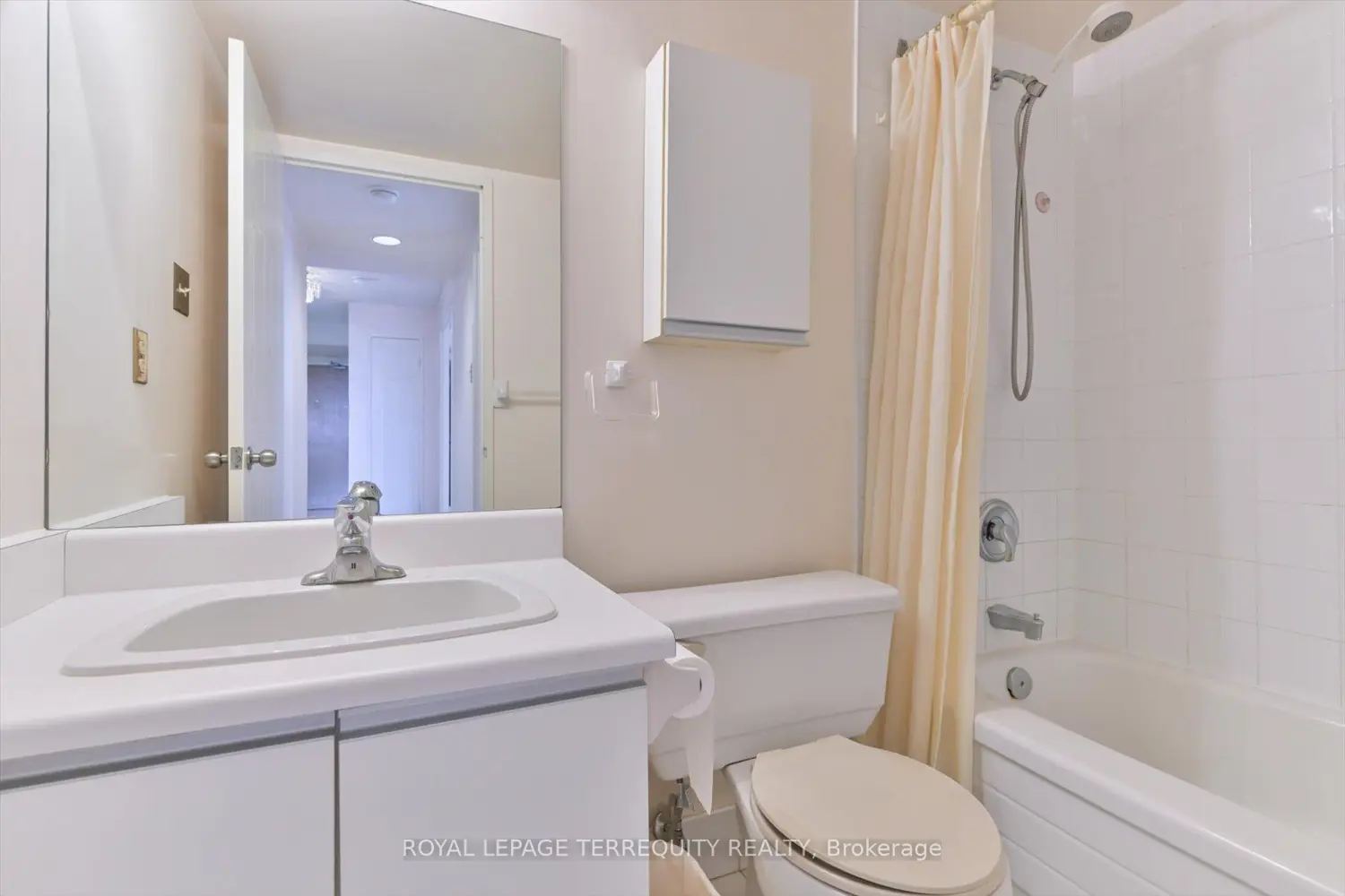 Additional image 19 of 5 Kenneth Avenue 907