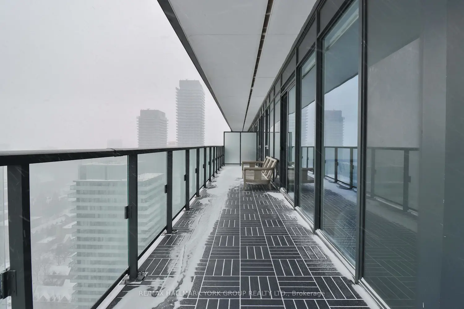Additional image 9 of 955 Bay Street 3703