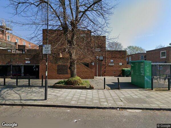 2 Bed Flat, Elam Close, SE5, N1 7GU