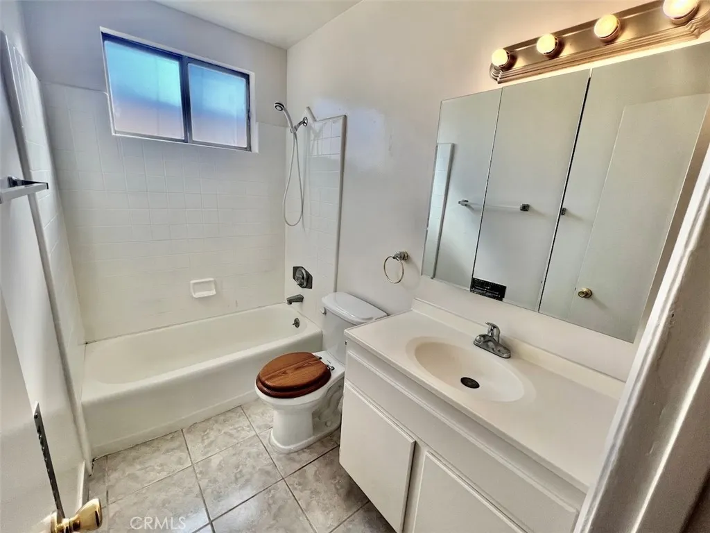 Additional image 19 of 1115 S Wooster Street Unit 202, Los Angeles, CA 90035