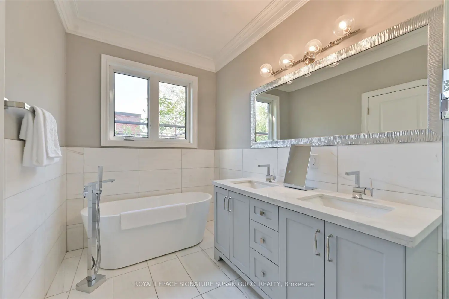 Additional image 9 of 3 Holmstead Avenue